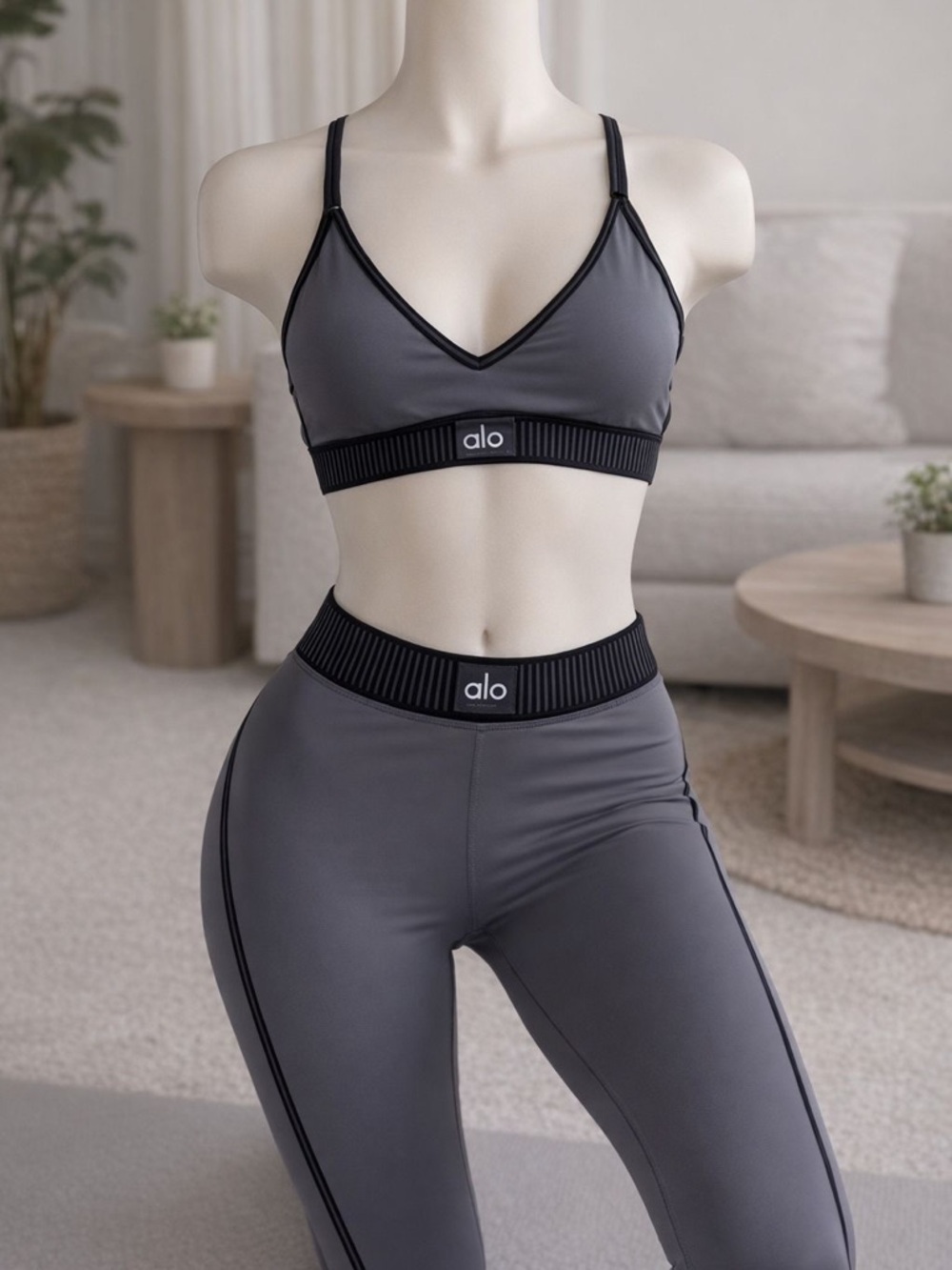 ALO Yoga Airlift Set Medium Gray/Black Trim Leggings + Bra NWT Sculpting - Picture 4 of 4